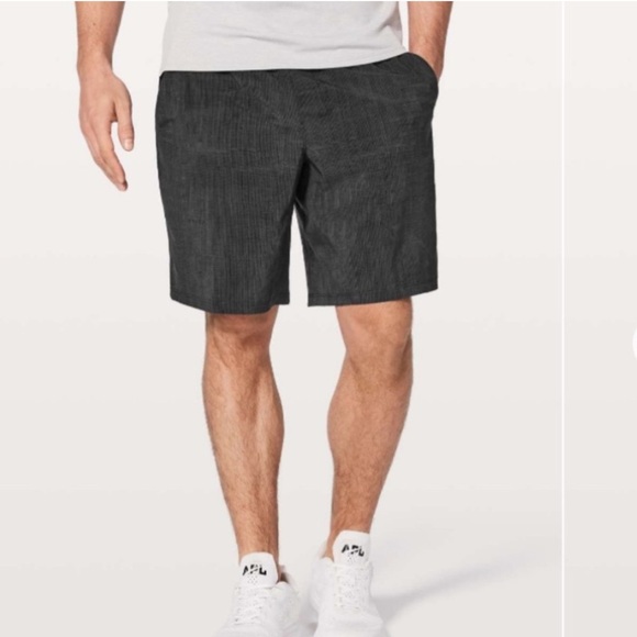 Lululemon Pace Breaker Short 9” Grid Lines Deep Coal Black *Linerless Size S - Picture 1 of 5